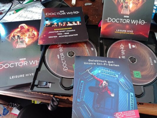 Eine Doctor Who DVD mit allerlei Extra